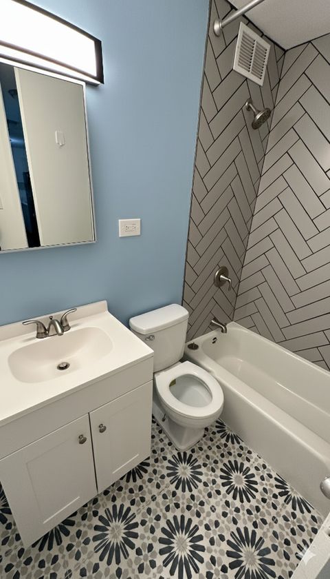 Tiny photo for 1450 E 55th Street #923S, Chicago, IL 60615 (MLS # 12592081)