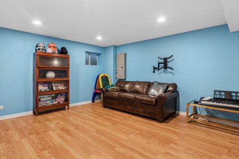 Tiny photo for 1835 Tanglewood Drive #G, Glenview, IL 60025 (MLS # 12698842)