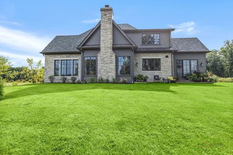 Tiny photo for 355 Hickory Court, Lake Forest, IL 60045 (MLS # 12625497)