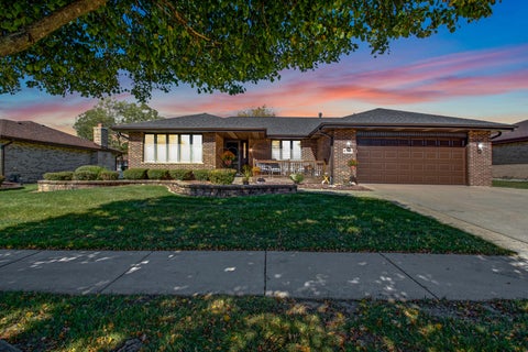 Tiny photo for 8300 162nd Place, Tinley Park, IL 60477 (MLS # 12778328)