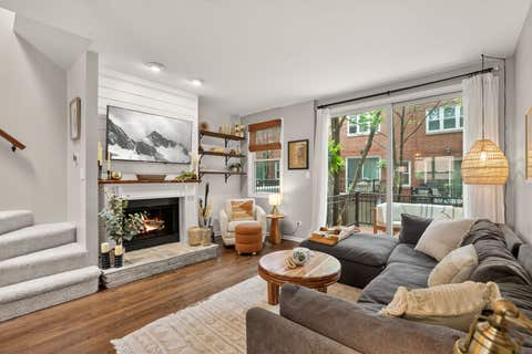 Tiny photo for 2939 N Honore Street #C, Chicago, IL 60657 (MLS # 12712218)