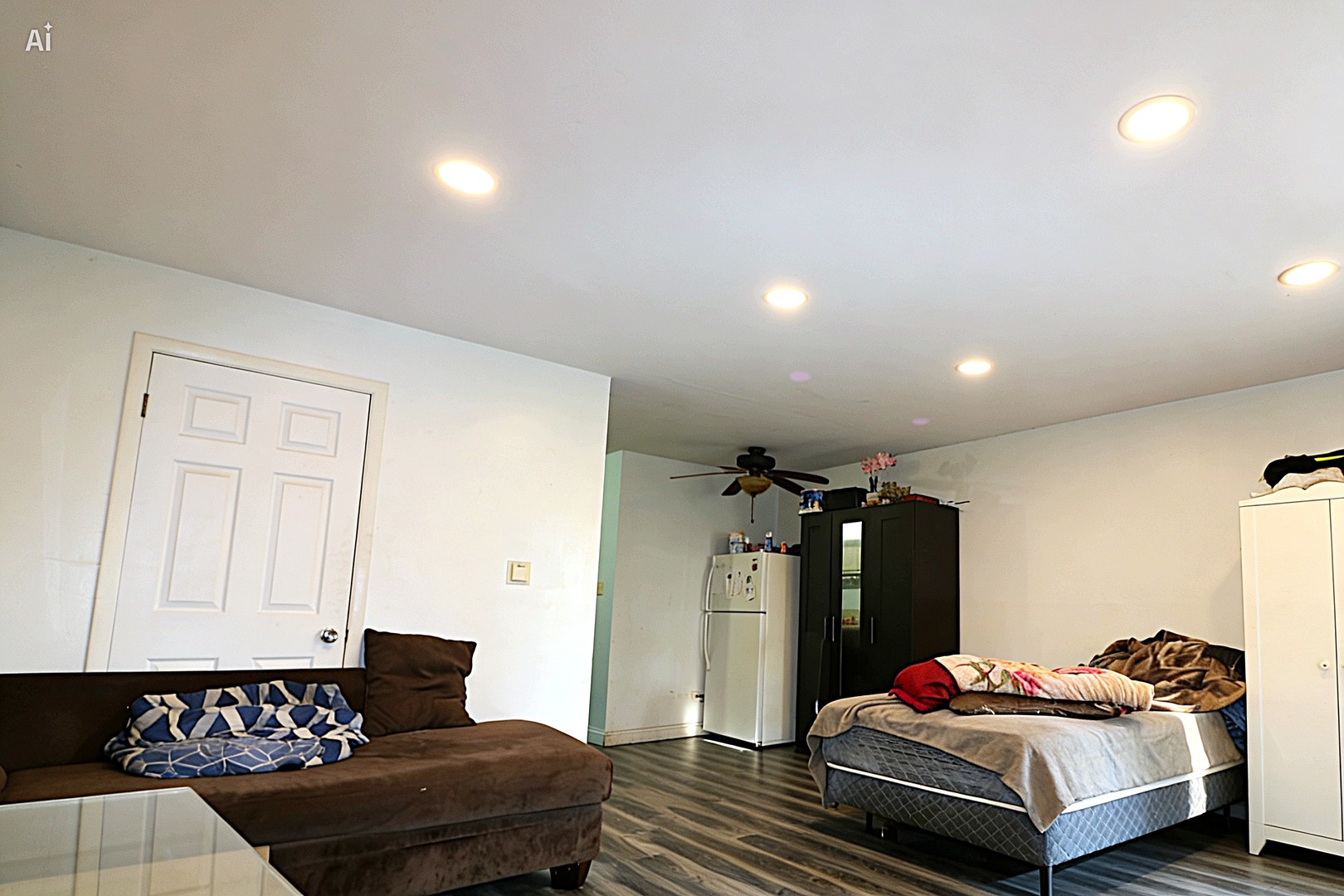 1109 Holiday Lane 2