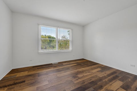 Tiny photo for 29 Chancel Lane, Glen Ellyn, IL 60137 (MLS # 12726645)
