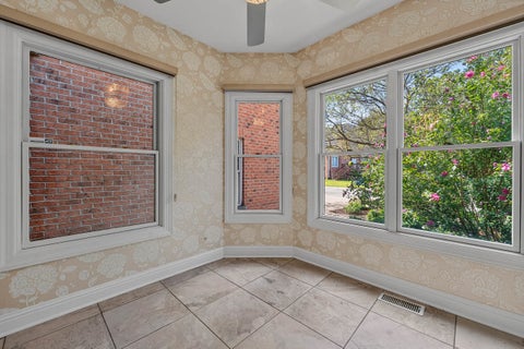 Tiny photo for 29 Chancel Lane, Glen Ellyn, IL 60137 (MLS # 12726645)