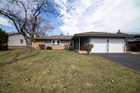 Tiny photo for 76 Grange Road, Elk Grove Village, IL 60007 (MLS # 12478626)