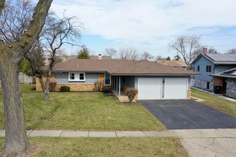 Photo of 76 Grange Road, Elk Grove Village, IL 60007 (MLS # 12478626)