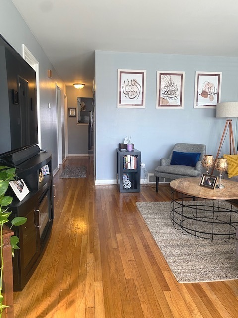 9254 S Parnell Avenue