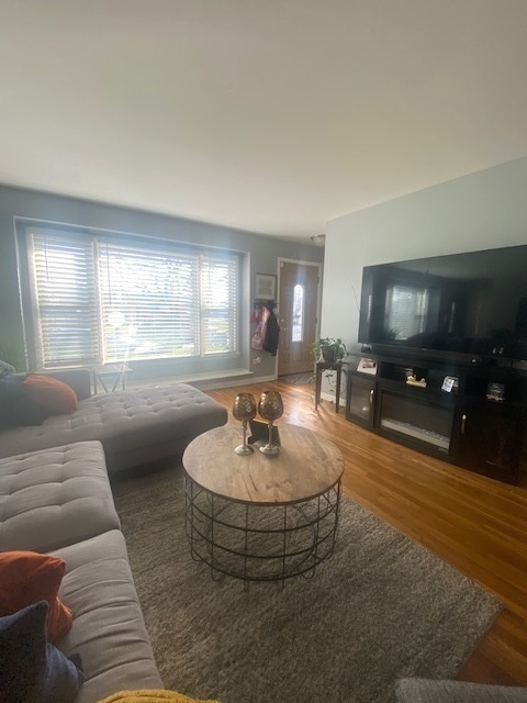 9254 S Parnell Avenue