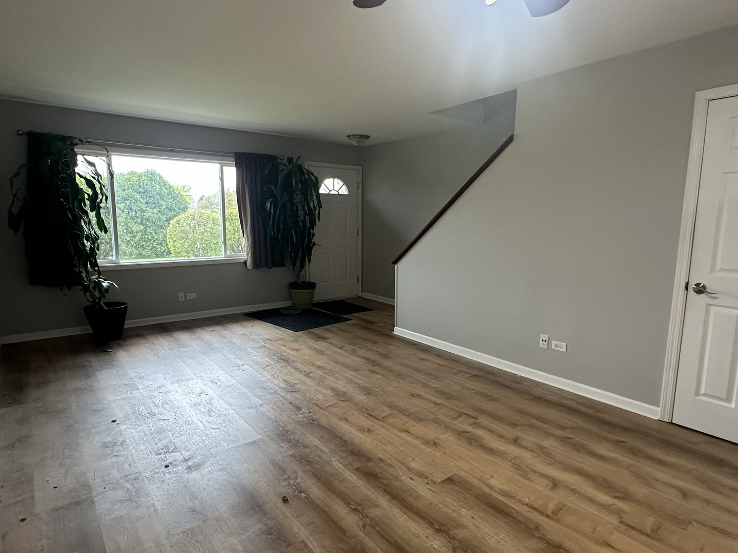 17444 W Walnut Lane