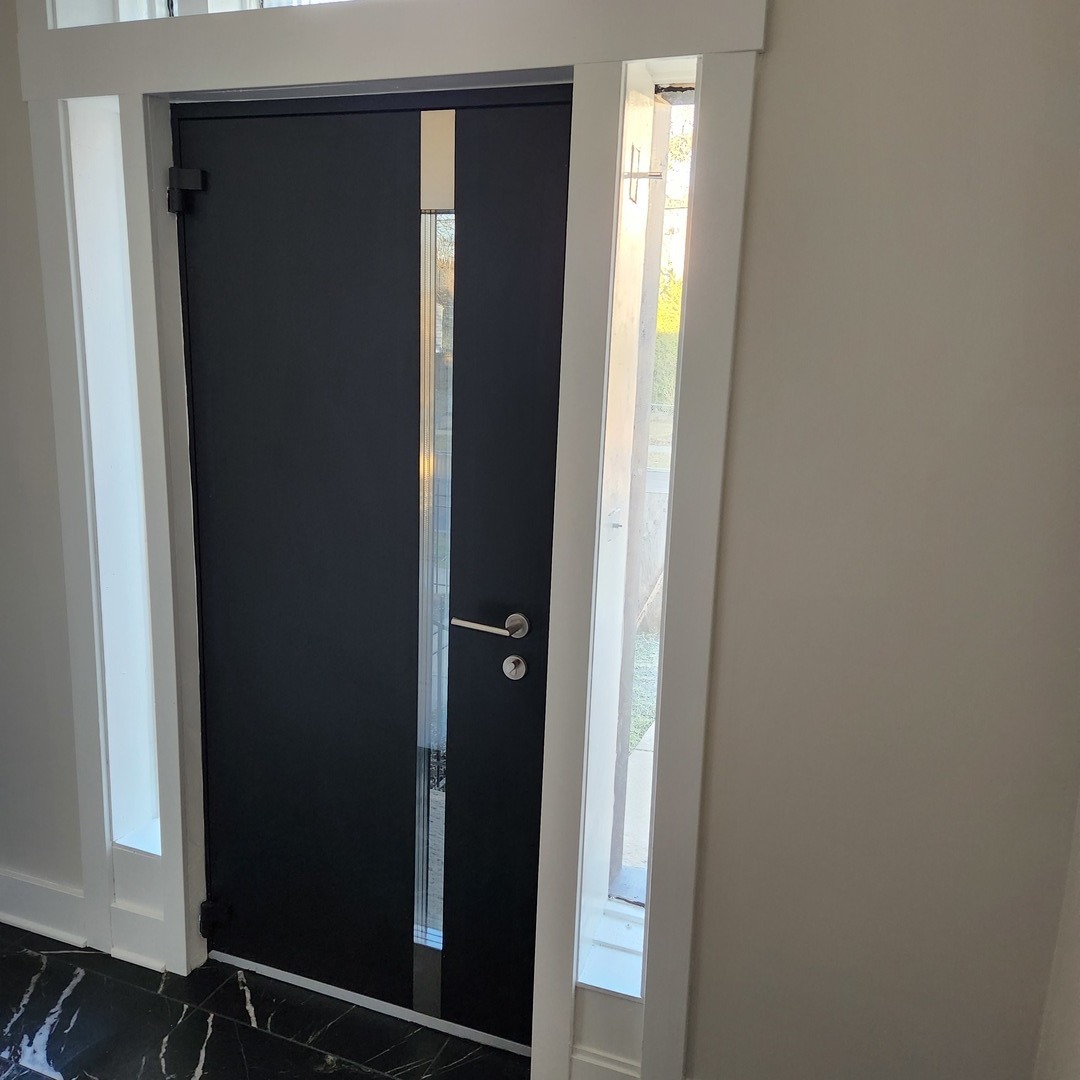 6350 S Champlain Avenue