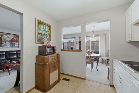 Tiny photo for 1215 Williamsport Drive #2, Westmont, IL 60559 (MLS # 12575569)