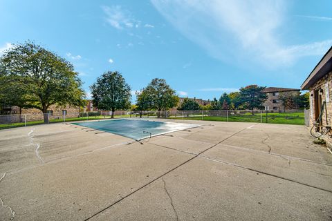 Tiny photo for 342 Klein Creek Court #342A, Carol Stream, IL 60188 (MLS # 12501175)