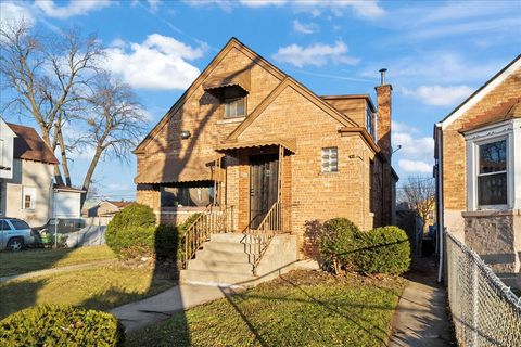 Photo of 9941 S Lowe Avenue, Chicago, IL 60628 (MLS # 12480278)
