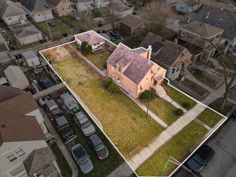 Tiny photo for 9941 S Lowe Avenue, Chicago, IL 60628 (MLS # 12480278)