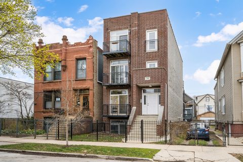 1710 N Whipple Street 3 Chicago IL 60647