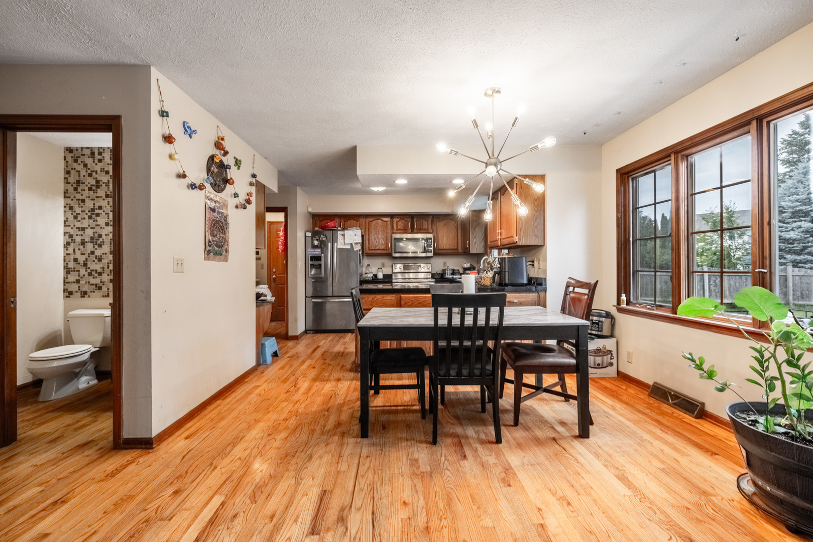 1585 Marshfield Drive