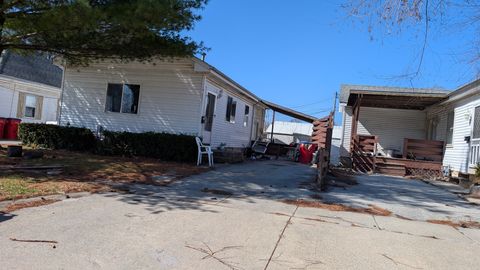 Tiny photo for 911 N Elm Street, Champaign, IL 61820 (MLS # 12603534)