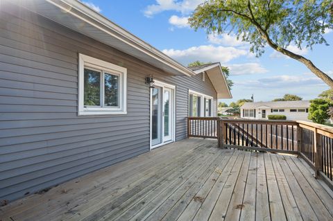 Tiny photo for 1358 W Garfield Street, Davenport, IA 52804 (MLS # 12549162)