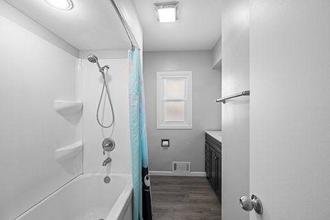 Tiny photo for 1358 W Garfield Street, Davenport, IA 52804 (MLS # 12549162)