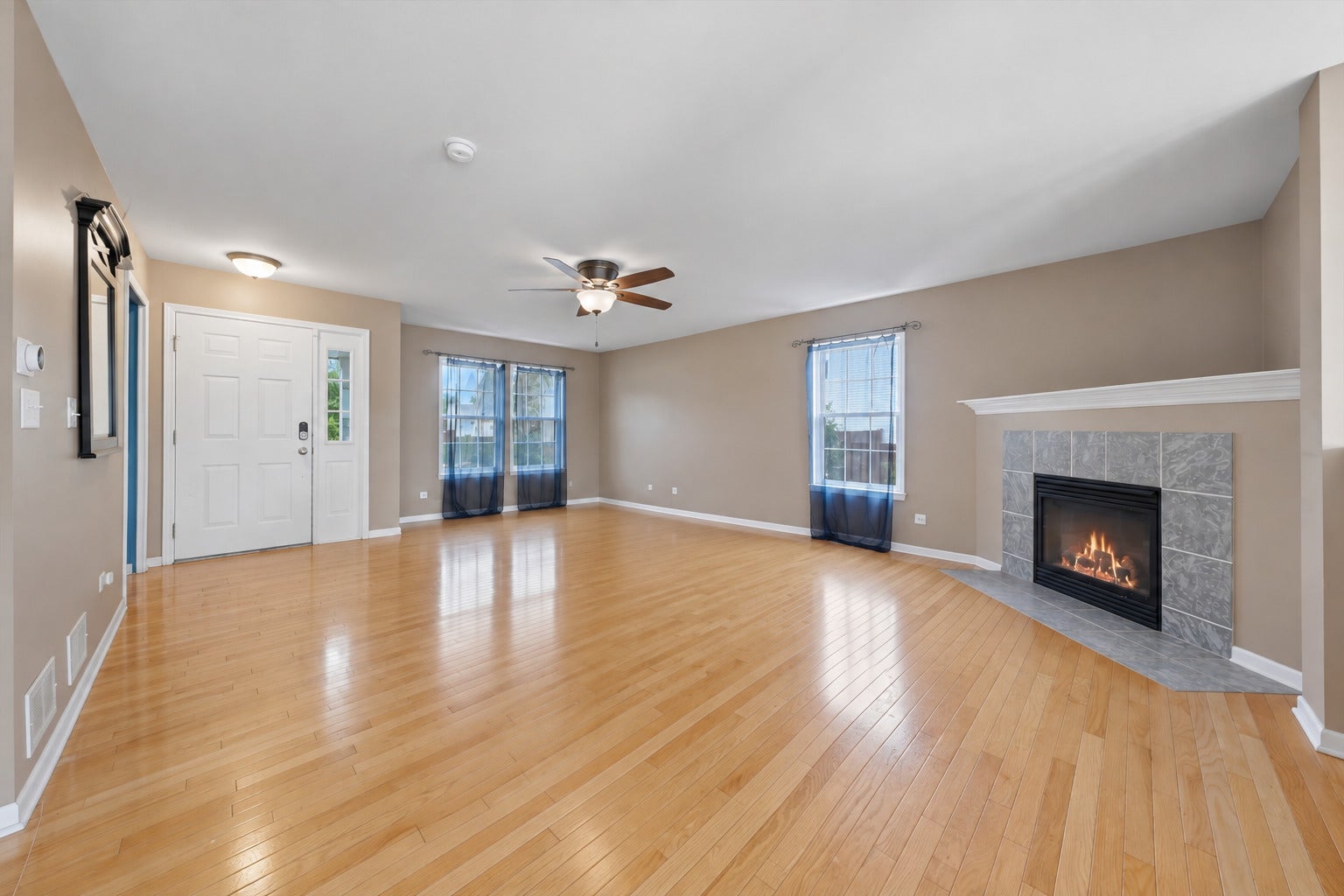 1006 FOXVIEW Drive