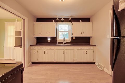 Tiny photo for 701 W 10th Street, Rock Falls, IL 61071 (MLS # 12499397)