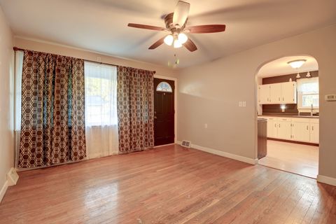 Tiny photo for 701 W 10th Street, Rock Falls, IL 61071 (MLS # 12499397)