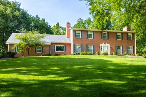 Photo of 906 34 Avenue, Moline, IL 61265 (MLS # 12693238)