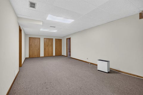 Tiny photo for 906 34 Avenue, Moline, IL 61265 (MLS # 12693238)