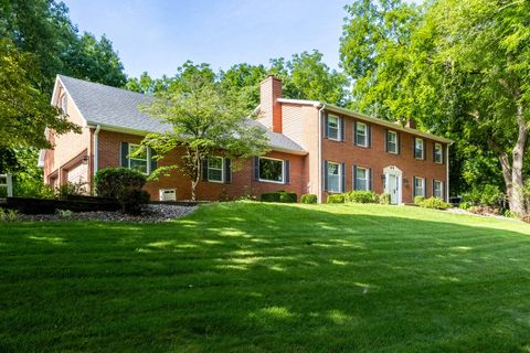 Tiny photo for 906 34 Avenue, Moline, IL 61265 (MLS # 12693238)