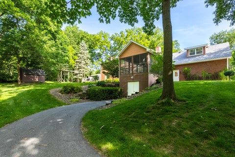 Tiny photo for 906 34 Avenue, Moline, IL 61265 (MLS # 12693238)