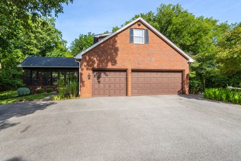 Tiny photo for 906 34 Avenue, Moline, IL 61265 (MLS # 12693238)