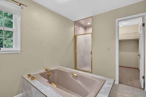 Tiny photo for 906 34 Avenue, Moline, IL 61265 (MLS # 12693238)