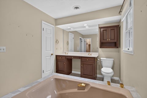 Tiny photo for 906 34 Avenue, Moline, IL 61265 (MLS # 12693238)