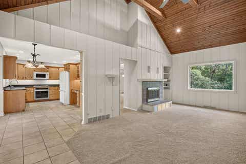 Tiny photo for 906 34 Avenue, Moline, IL 61265 (MLS # 12693238)