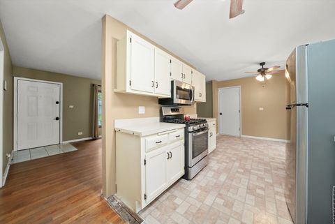 Tiny photo for 15027 Park Avenue, Oak Forest, IL 60452 (MLS # 12492899)