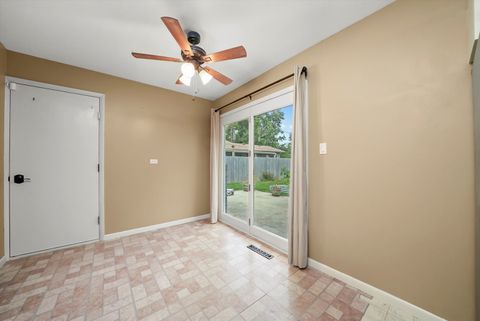 Tiny photo for 15027 Park Avenue, Oak Forest, IL 60452 (MLS # 12492899)