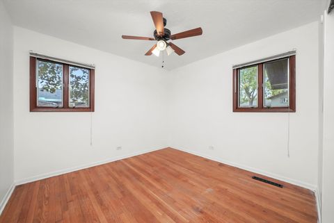 Tiny photo for 15027 Park Avenue, Oak Forest, IL 60452 (MLS # 12492899)