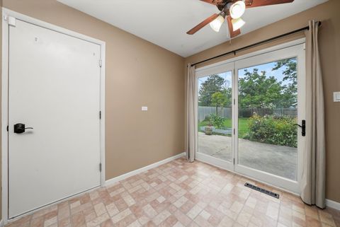 Tiny photo for 15027 Park Avenue, Oak Forest, IL 60452 (MLS # 12492899)