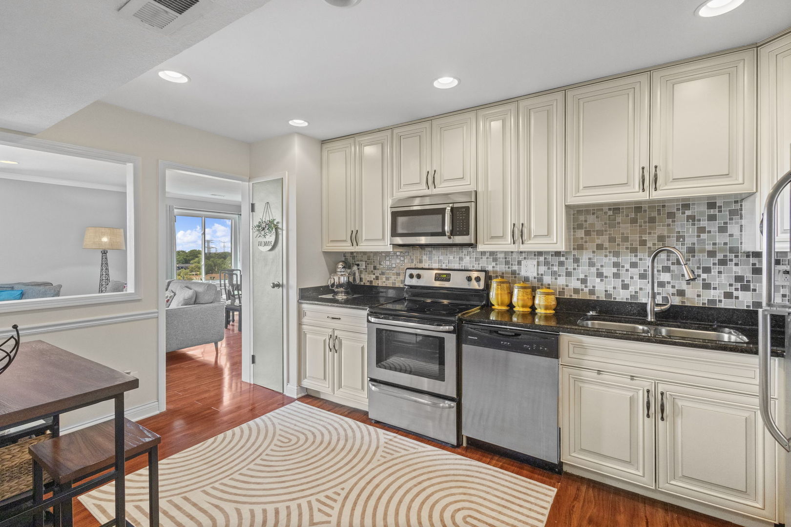 1777 W CRYSTAL Lane 711