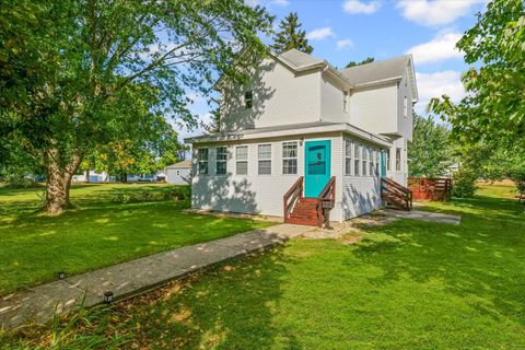 Photo of 322 N Guthrie Street, Gibson City, IL 60936 (MLS # 12479627) Photo of 322 N Guthrie Street, Gibson City, IL 60936 (MLS # 12479627)