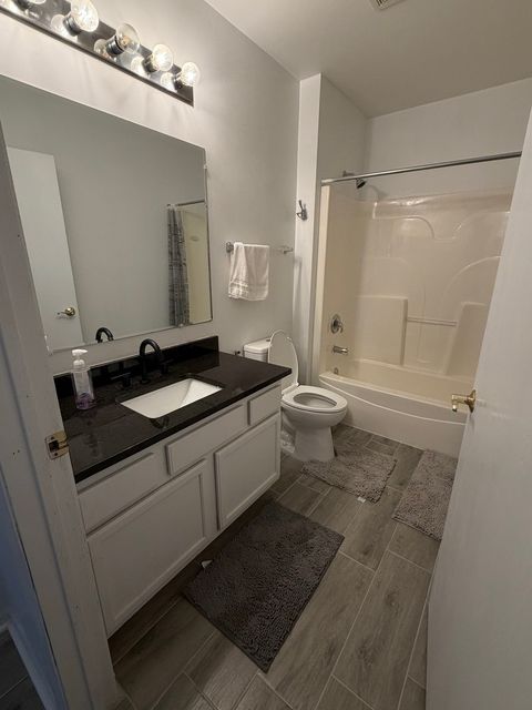 Tiny photo for 941 N Swift Road #302, Addison, IL 60101 (MLS # 12538813)