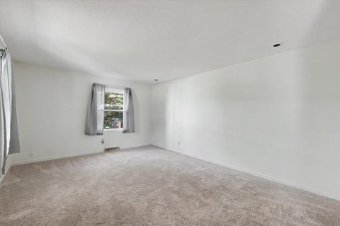 Tiny photo for 10 Stanford Place, Champaign, IL 61820 (MLS # 12651480)