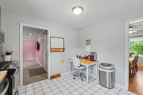Tiny photo for 10 Stanford Place, Champaign, IL 61820 (MLS # 12651480)