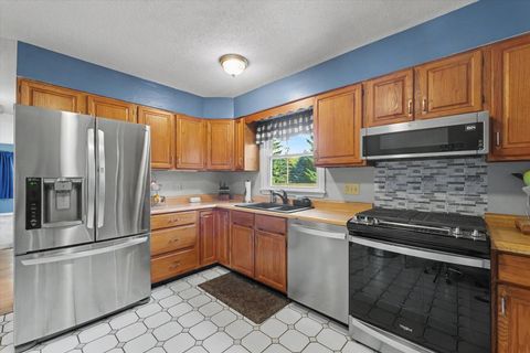 Tiny photo for 10 Stanford Place, Champaign, IL 61820 (MLS # 12651480)