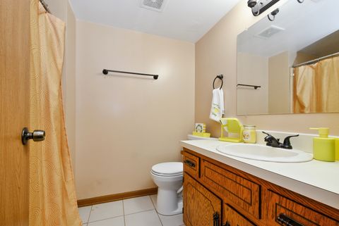 Tiny photo for 15712 Revere Court #D, Oak Forest, IL 60452 (MLS # 12585295)