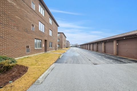 Tiny photo for 15712 Revere Court #D, Oak Forest, IL 60452 (MLS # 12585295)