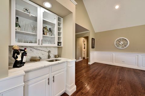 Tiny photo for 2022 Abbotsford Drive, Inverness, IL 60010 (MLS # 12484486)