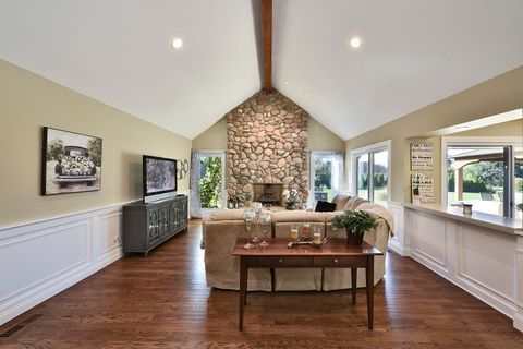 Tiny photo for 2022 Abbotsford Drive, Inverness, IL 60010 (MLS # 12484486)