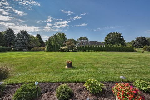 Tiny photo for 2022 Abbotsford Drive, Inverness, IL 60010 (MLS # 12484486)