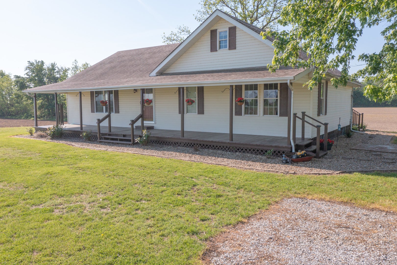 878 County Road 600 N